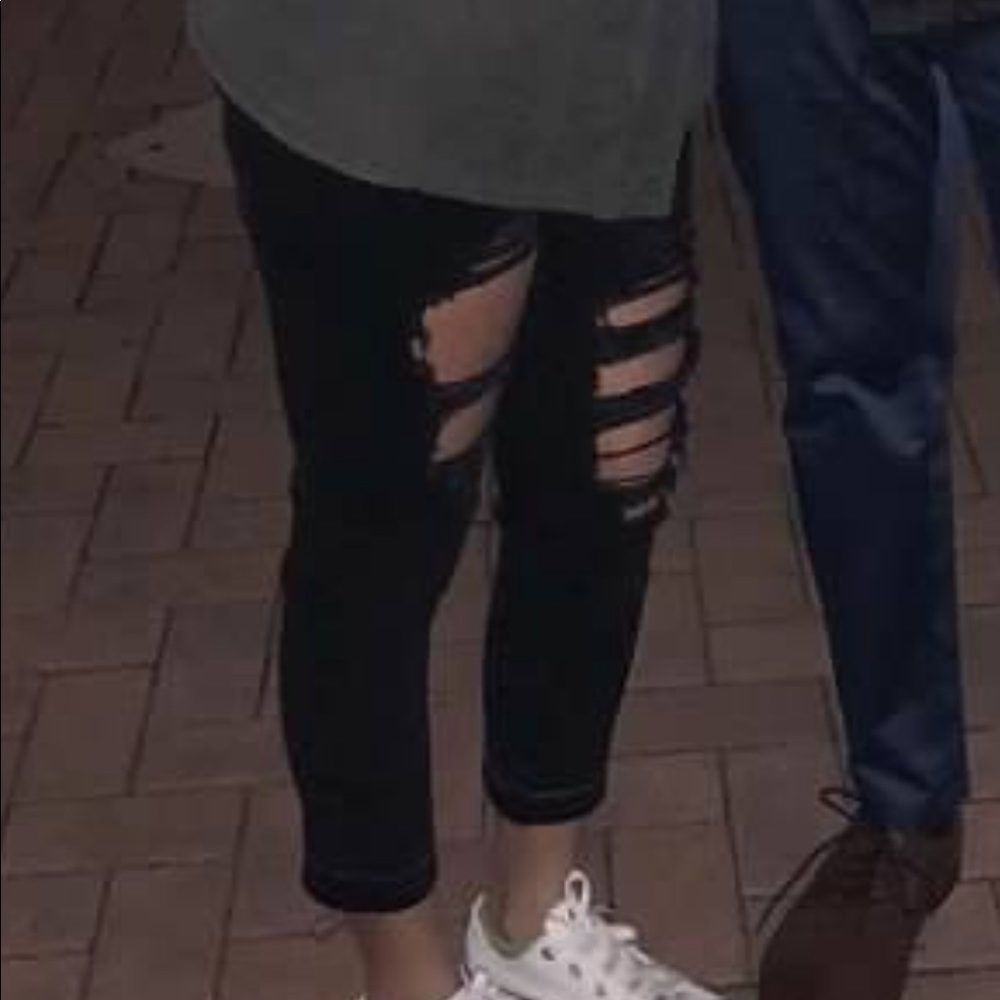Black ripped American Eagle Jeggings